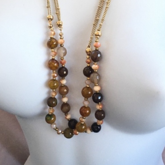 Natural Stone & Glass Beads Pair of Gold Tone Necklaces - Picture 4 of 10